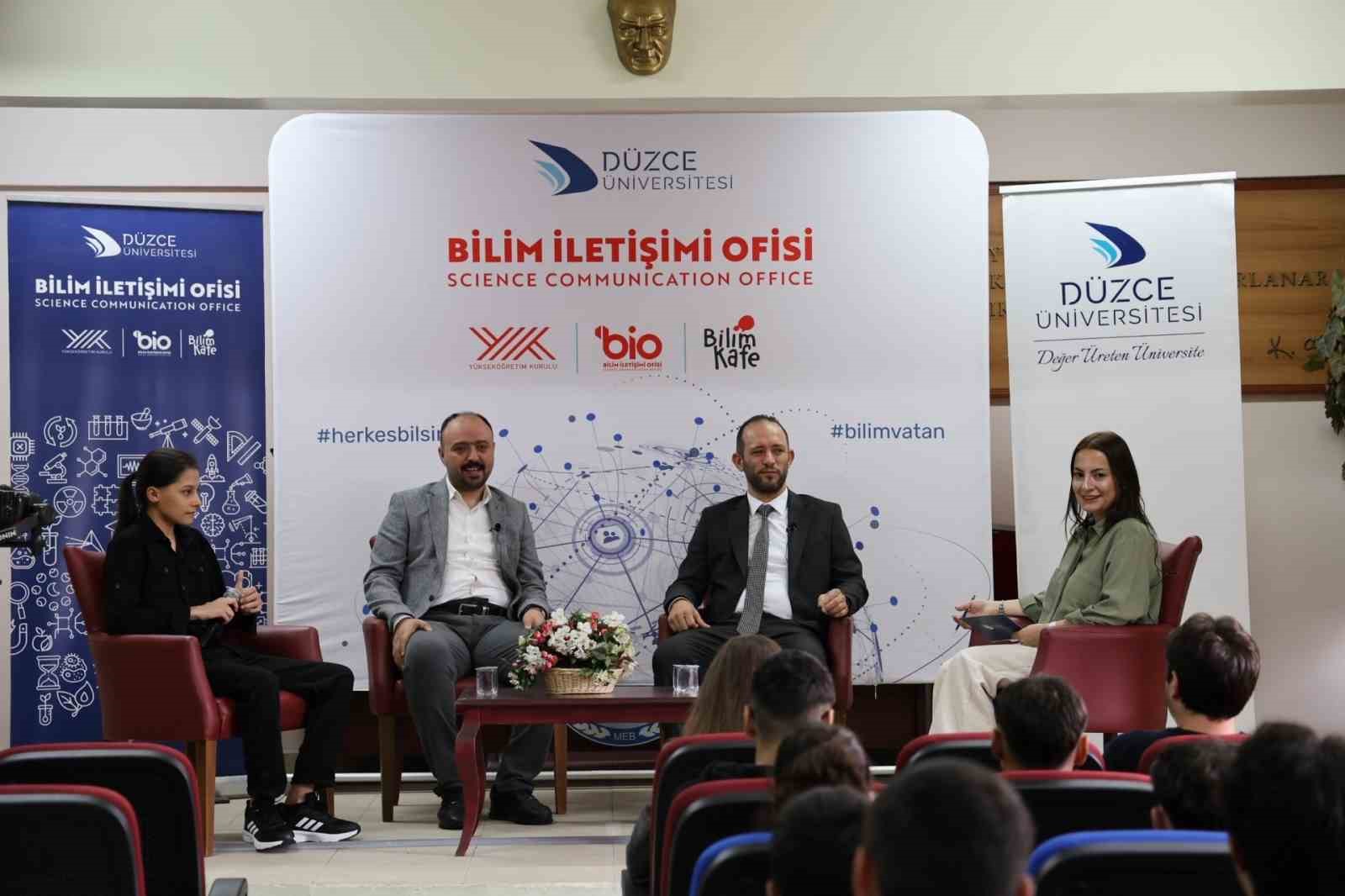 BİLİM KAFE’DE GELECEĞİN MESLEKLERİ SERİSİ BAŞLADI