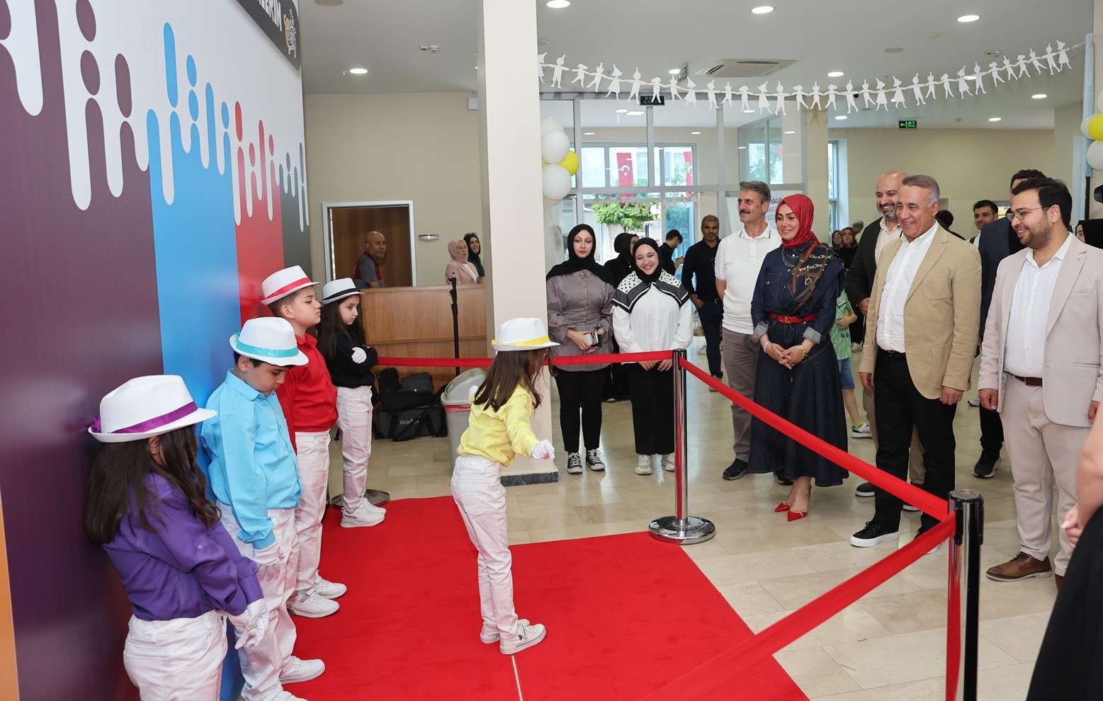 ‘KAŞİF ÇOCUKLAR’ PROJESİNDE MİNİKLER İÇİN MEZUNİYET TÖRENİ DÜZENLENDİ