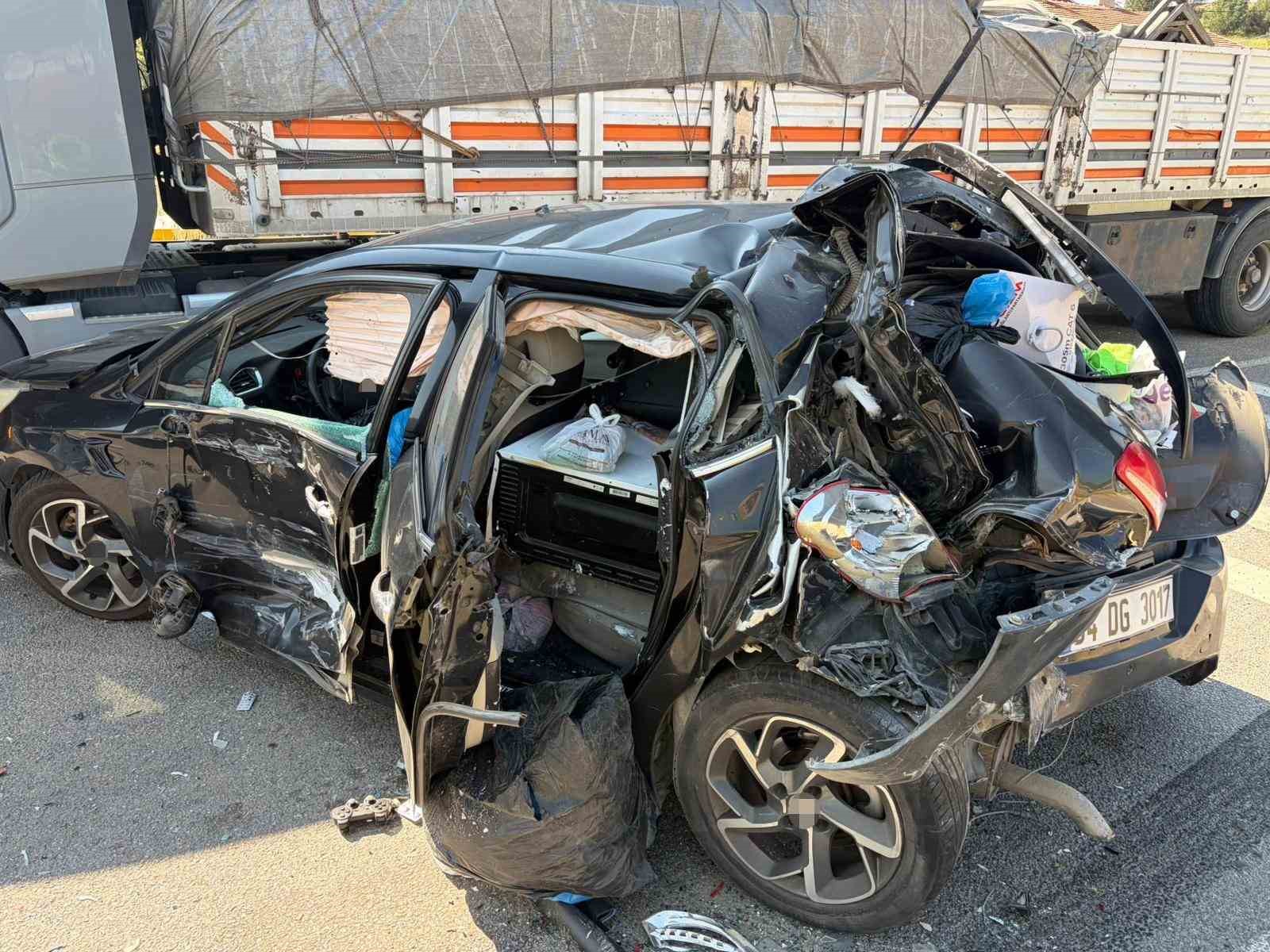 KARABÜK’TE ZİNCİRLEME TRAFİK KAZASI: 2 YARALI