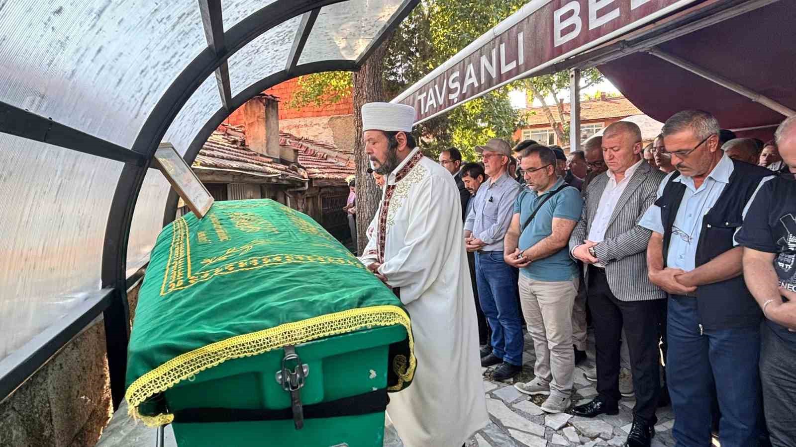 BALIK TUTMAYA GİTTİĞİ KIZILIRMAK KENARINDA ÖLÜ BULUNAN GENÇ TEKNİKER TOPRAĞA VERİLDİ