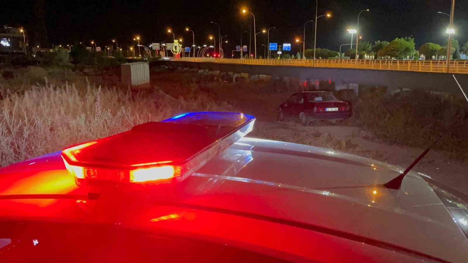 KARAMAN’DA KAZA YERİNDEN AYRILAN ALKOLLÜ SÜRÜCÜYE 101 BİN LİRA CEZA KESİLDİ