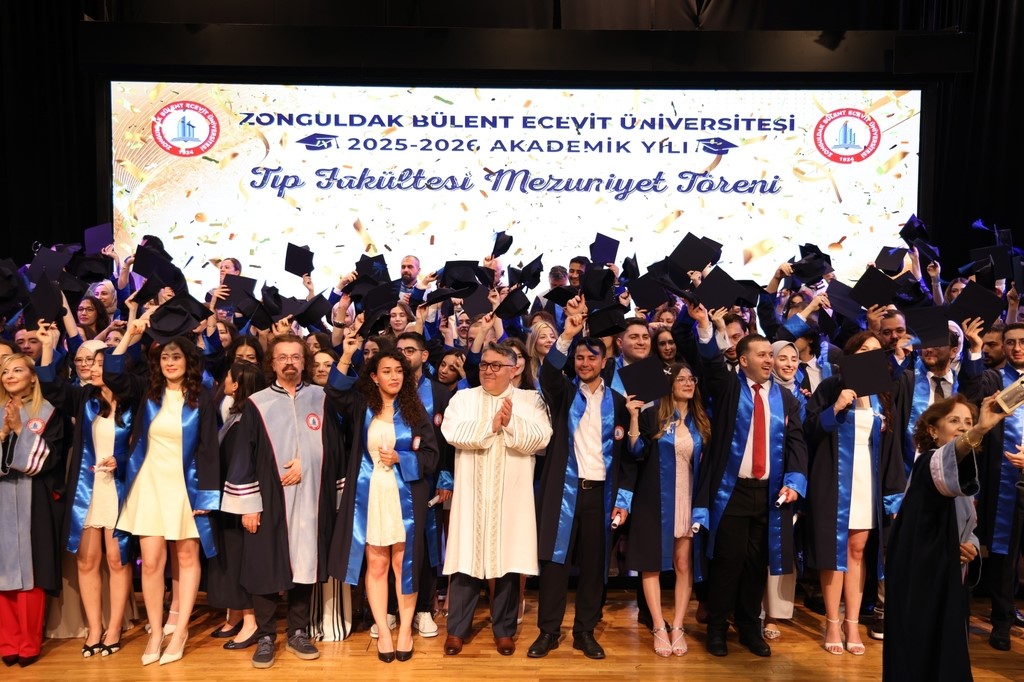 BEUN’DA GENÇ DOKTORLAR MESLEK HAYATINA UĞURLANDI