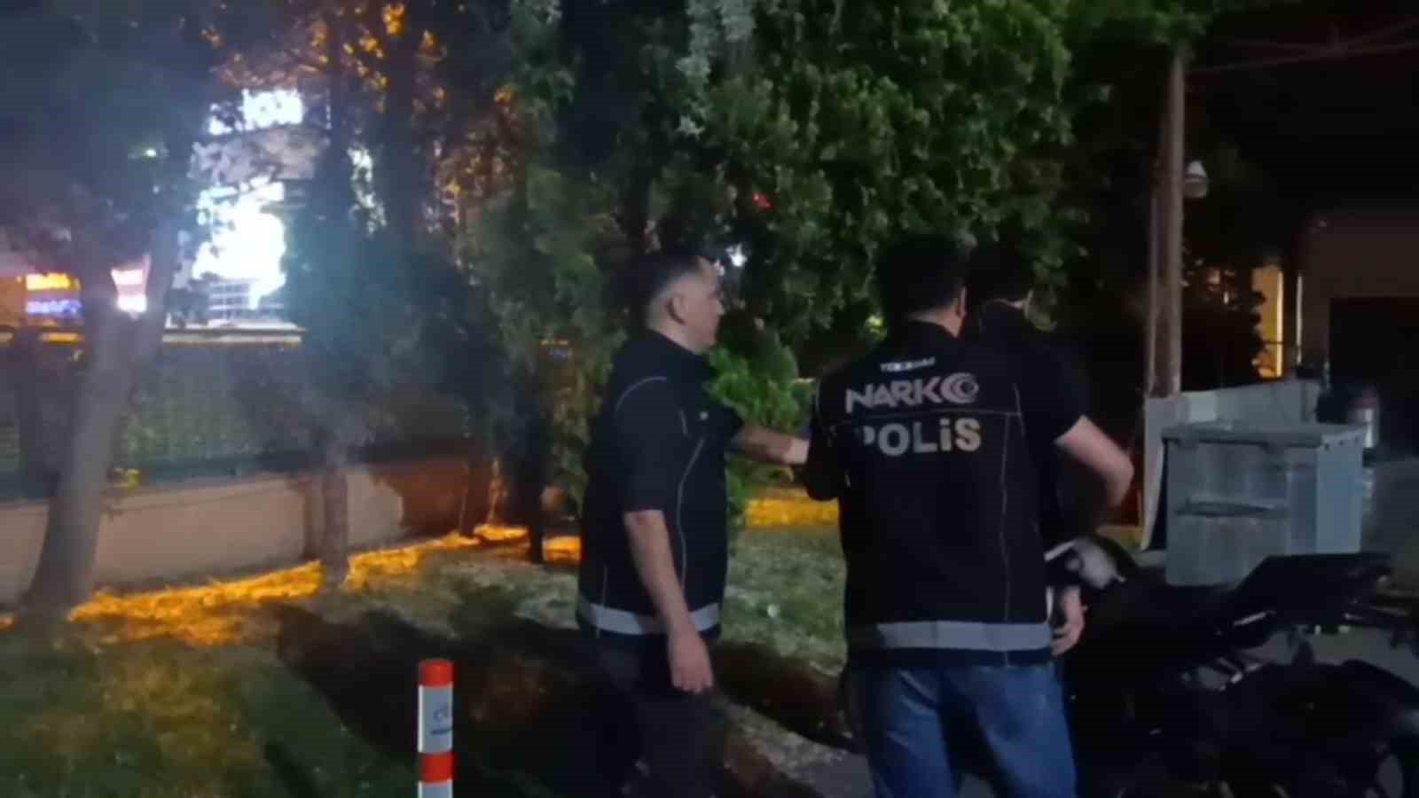 TEKİRDAĞ’DA PES DEDİRTEN YÖNTEM: UYUŞTURUCUYU EKMEK ARASINDA SERVİS ETMİŞLER