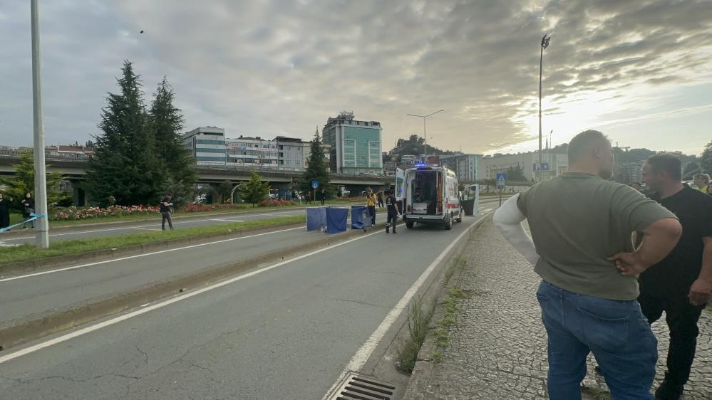 RİZE’DE ÇARPTIĞI KADININ ÖLÜMÜNE NEDEN OLAN SÜRÜCÜ YAKALANDI