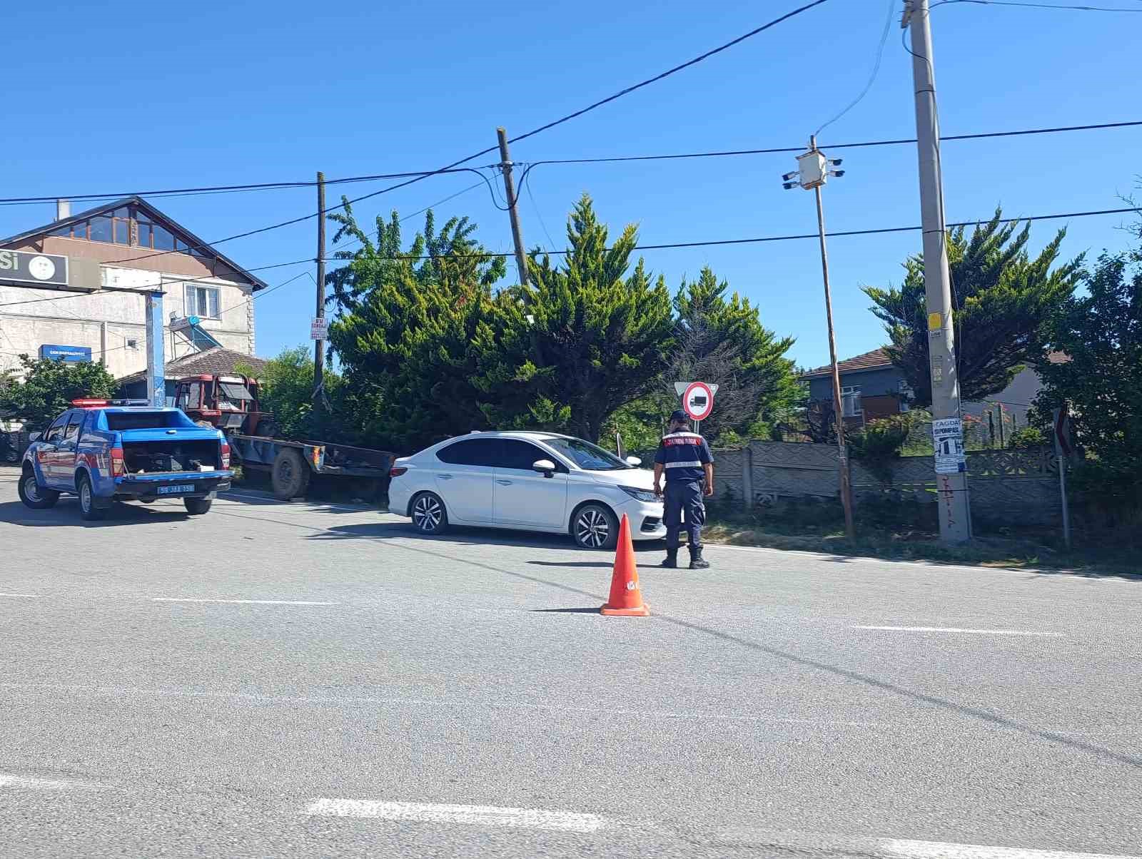OTOMOBİLDE BAŞINDAN VURULMUŞ HALDE BULUNAN GENÇ HAYATINI KAYBETTİ