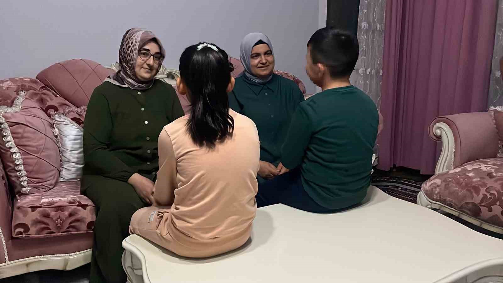 ÖĞRENCİLERE YÖNELİK KULLANILAN FIRÇA SAPI ‘SİLAH’ SAYILDI