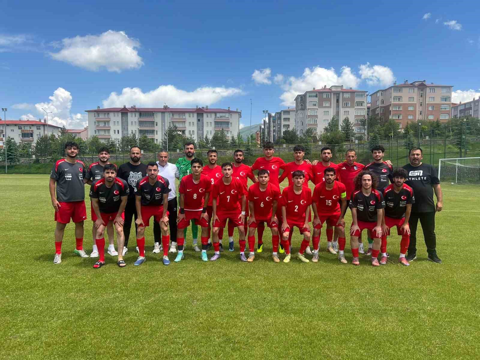 TFF VAN BÖLGE KARMASI ERZURUM ’DA GÖZ DOLDURUYOR