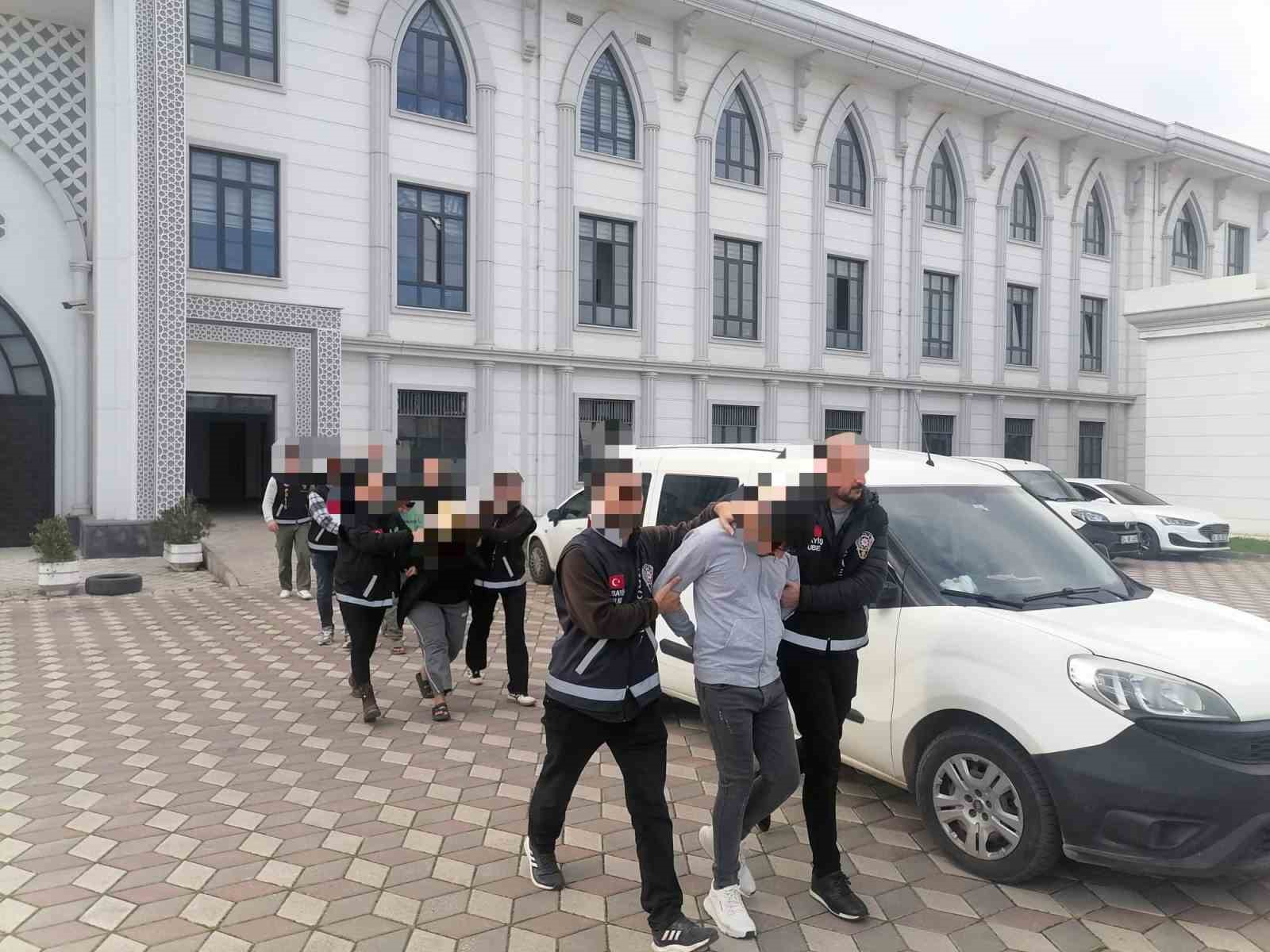 ÇAMAŞIRHANEDE 1 KİŞİNİN HAYATINI KAYBETTİĞİ KAVGAYLA İLGİLİ İLK DURUŞMA YAPILDI: 1 SANIK TAHLİYE EDİLDİ