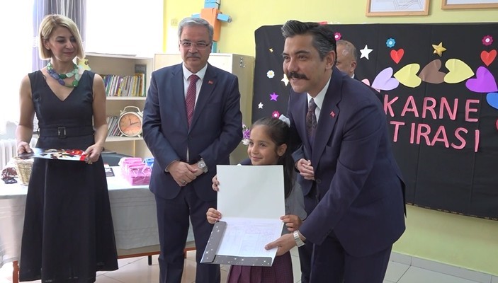 GAZİANTEP’TE 680 BİNİ AŞKIN ÖĞRENCİ KARNE HEYECANI YAŞADI