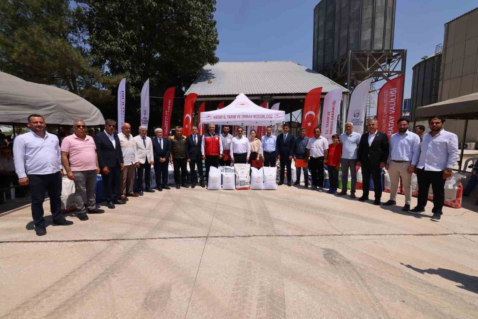 KIRIKHAN’DA 30 MİLYON LİRALIK TOHUM DESTEĞİ ÜRETİCİLERE ULAŞTIRILDI