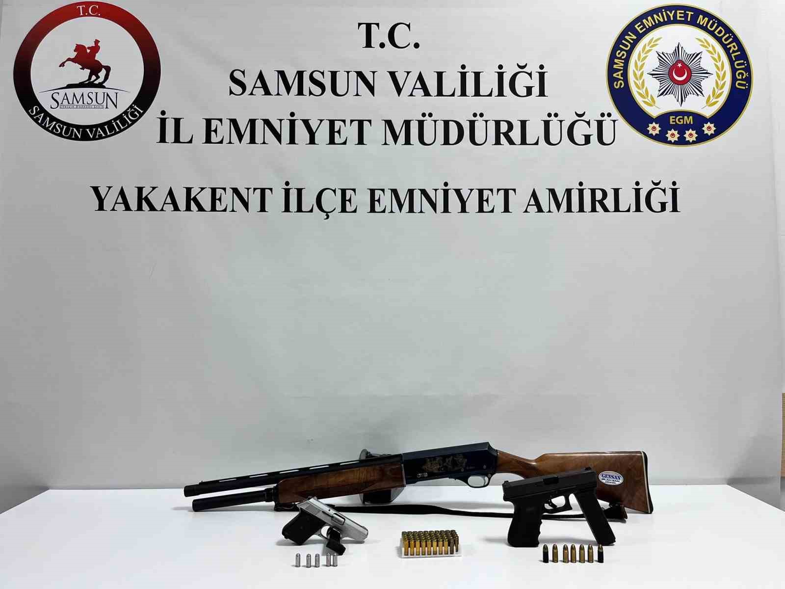 SAMSUN’DA RUHSATSIZ SİLAH OPERASYONU: 3 SİLAH ELE GEÇİRİLDİ