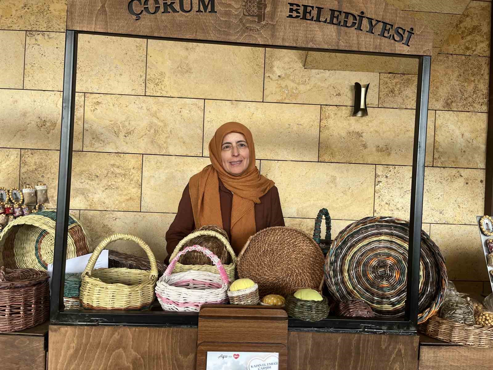 ÇORUM’DA KADIN GİRİŞİMCİLERİN EL EMEĞİ GÖZ NURU ÜRÜNLERİ GÖRÜCÜYE ÇIKTI