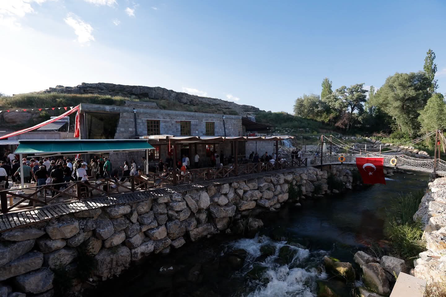 BÜNYAN’DA TARİH VE LEZZETİN BULUŞTUĞU NOKTA ‘DEĞİRMEN RESTORAN’ AÇILDI