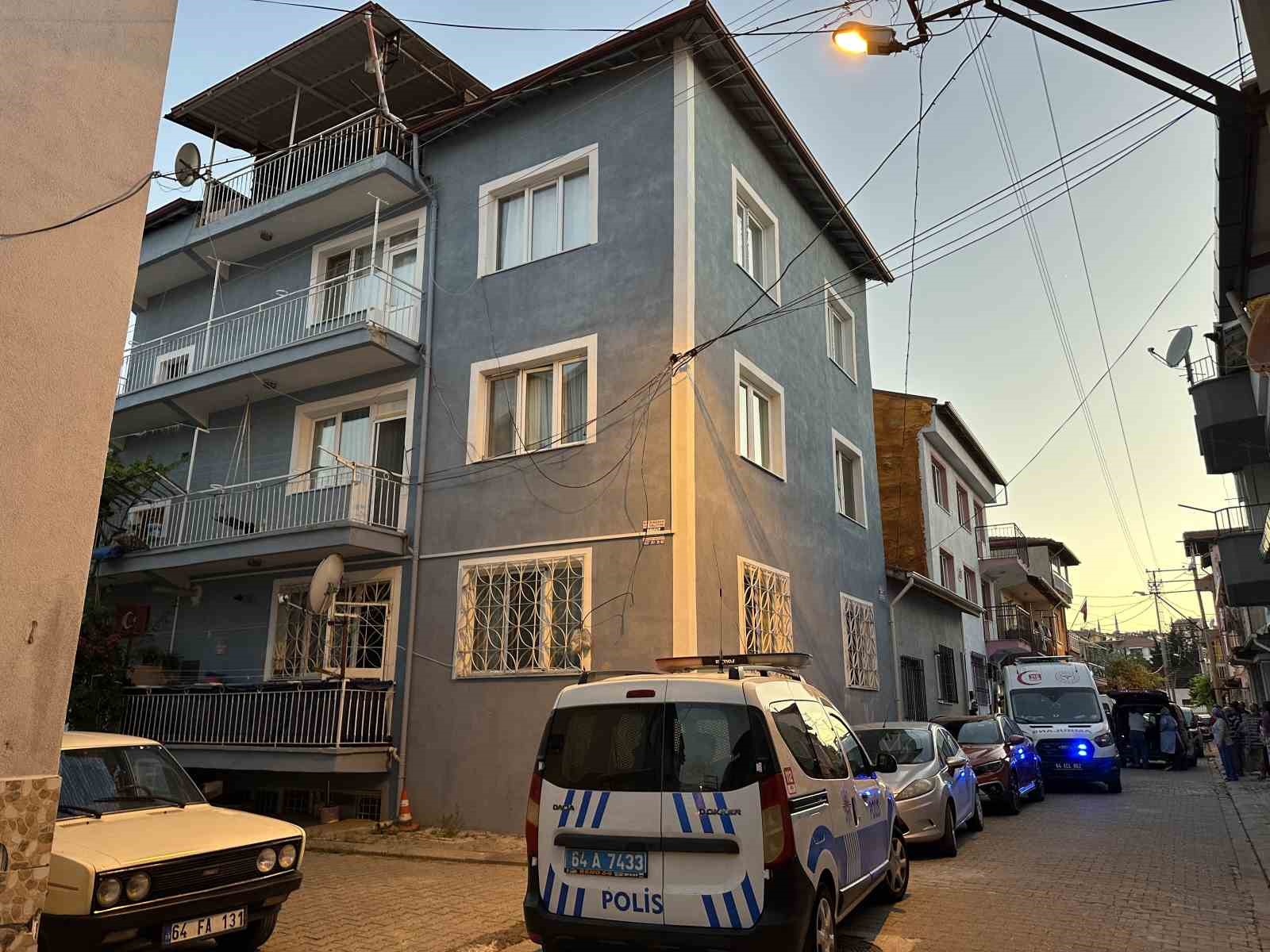 UŞAK’TA BALKONDAN DÜŞEN KADIN HAYATINI KAYBETTİ