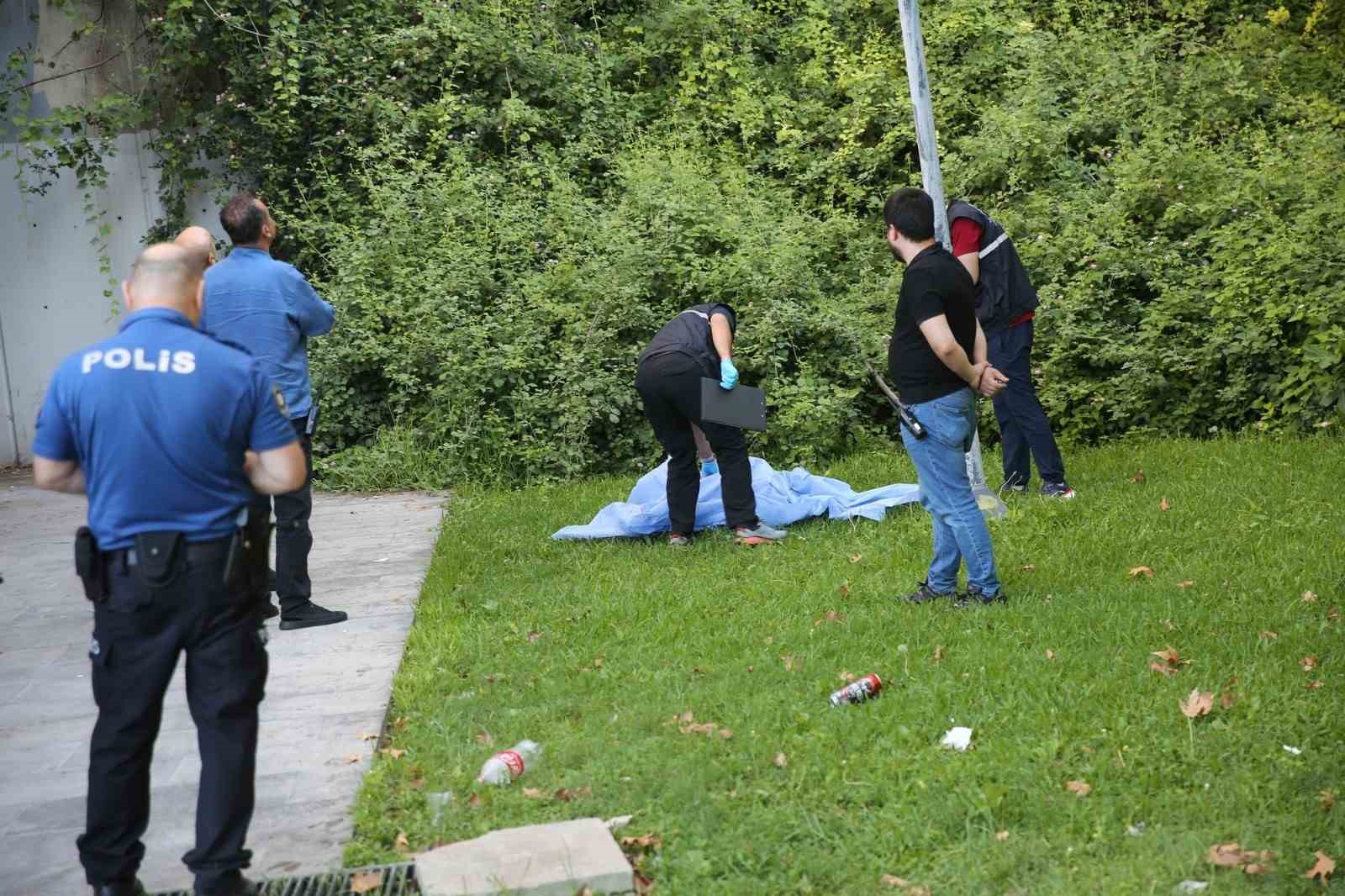 PANAROMİK ASANSÖRDE MANZARA İZLERKEN DÜŞEREK HAYATINI KAYBETTİ