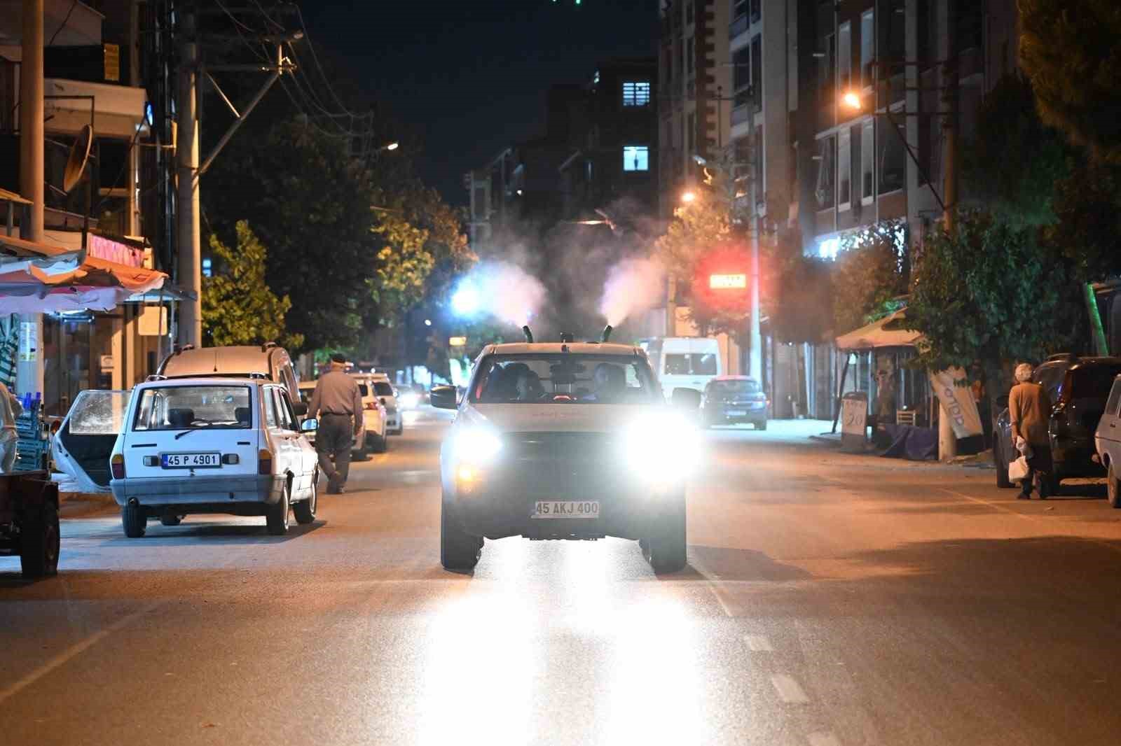 MANİSA’DA VEKTÖRLE MÜCADELE GECE GÜNDÜZ SÜRÜRÜYOR