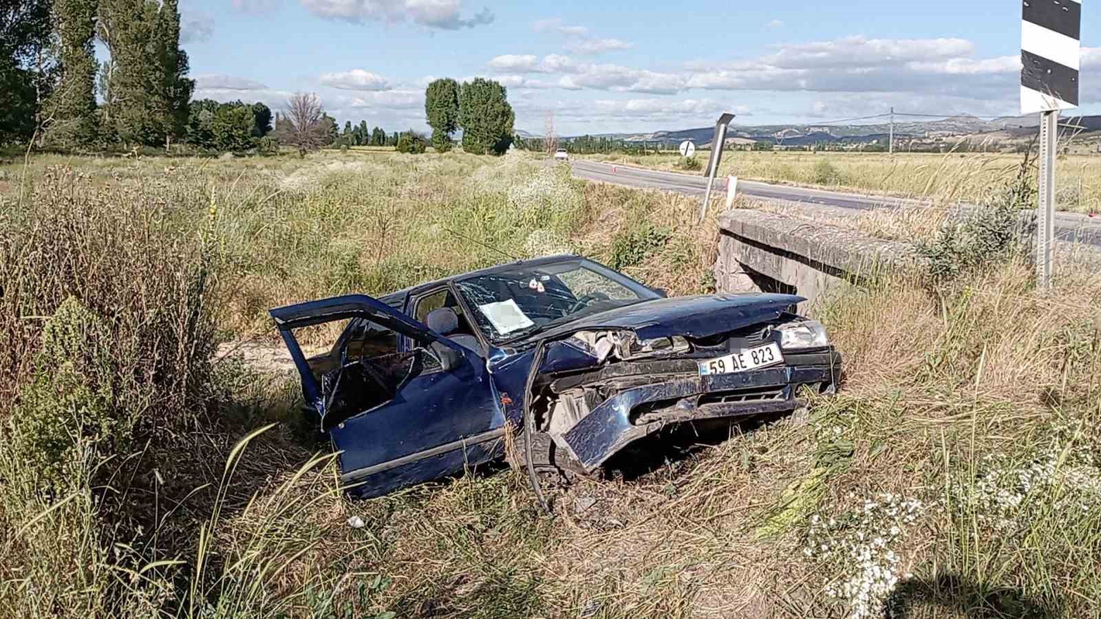 TOKAT’TA OTOMOBİL ŞARAMPOLE UÇTU: 1 ÖLÜ, 1 YARALI