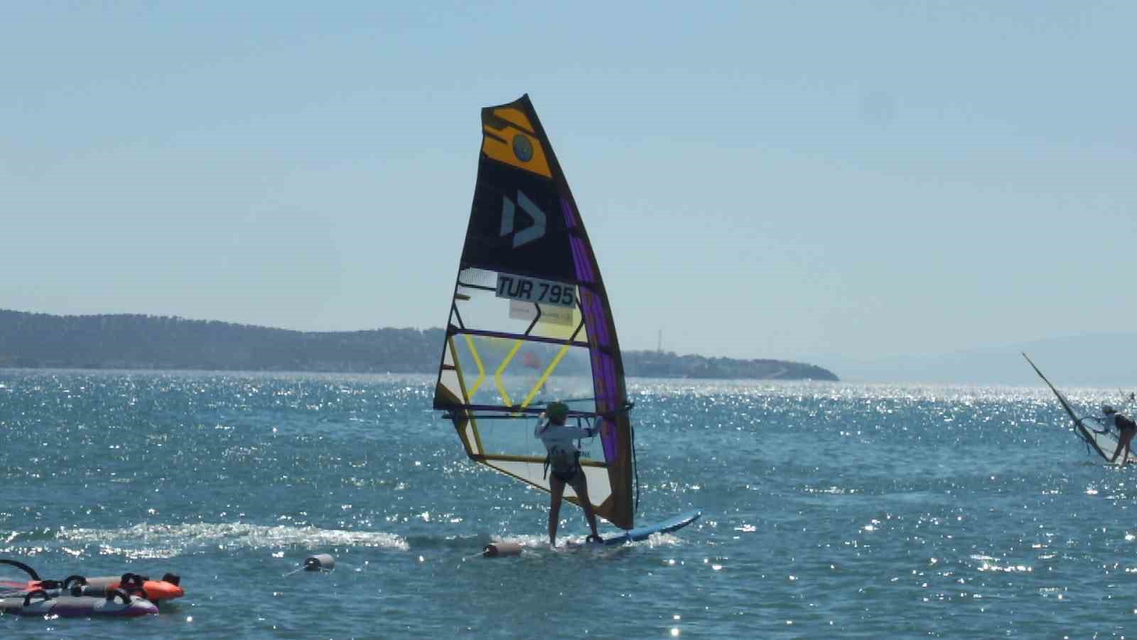 BALIKESİR’DE WİNDSURF LİGİ COŞKUSU BAŞLADI