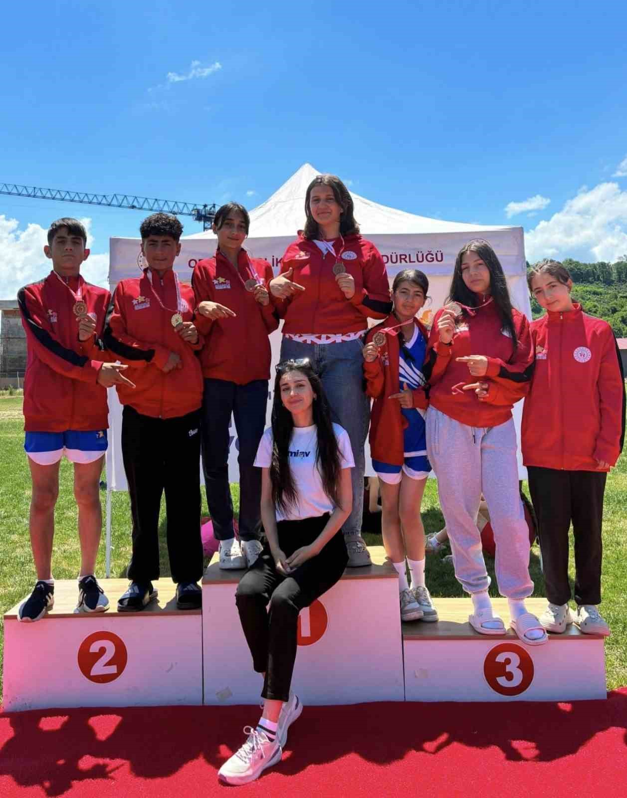 AŞKALELİ SPORCULAR ORDU’DA TÜRKİYE YARI FİNALLERİNE YÜKSELDİ