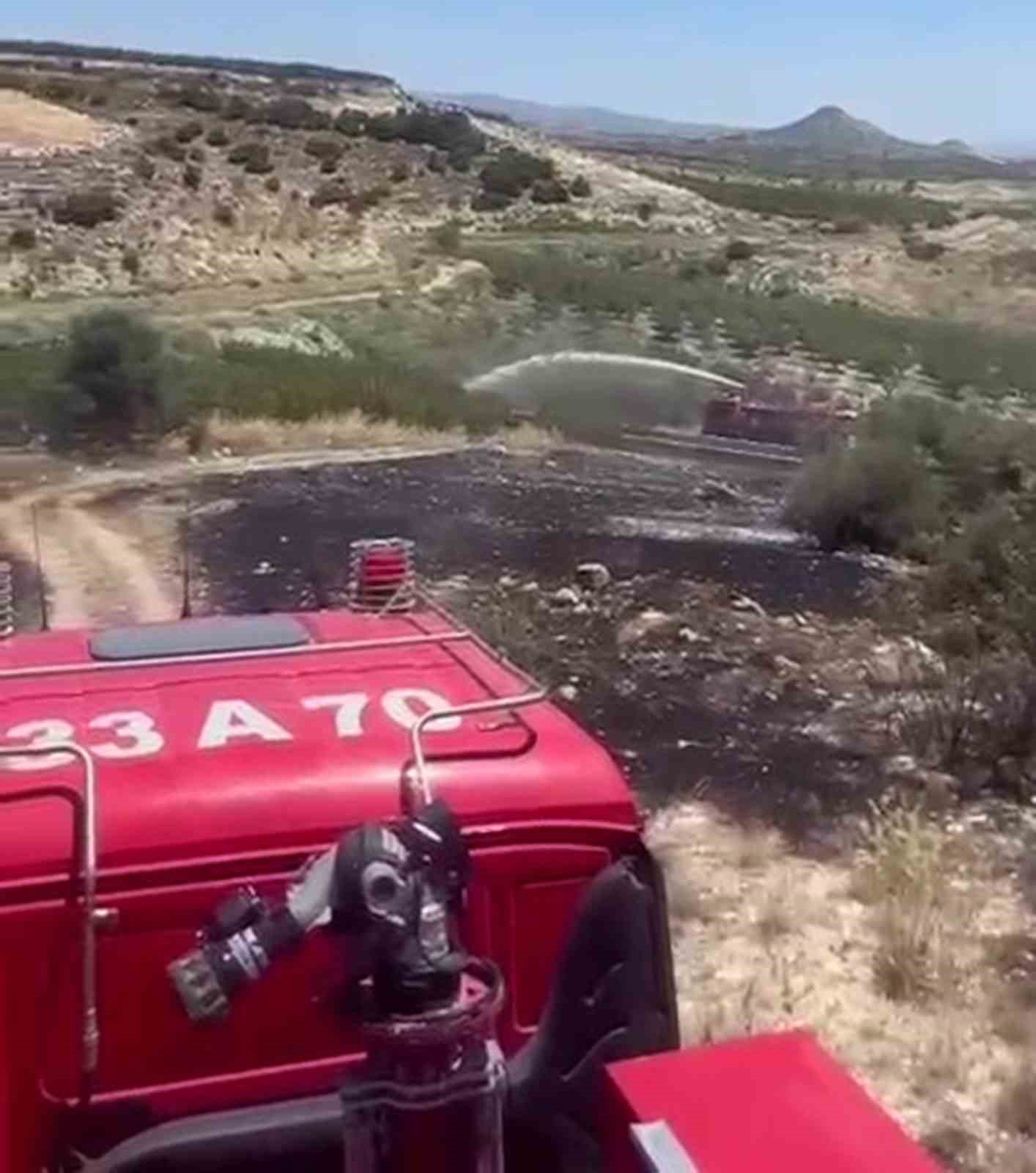 MERSİN’DE 6 DEKAR BAHÇE YANGINDA ZARAR GÖRDÜ