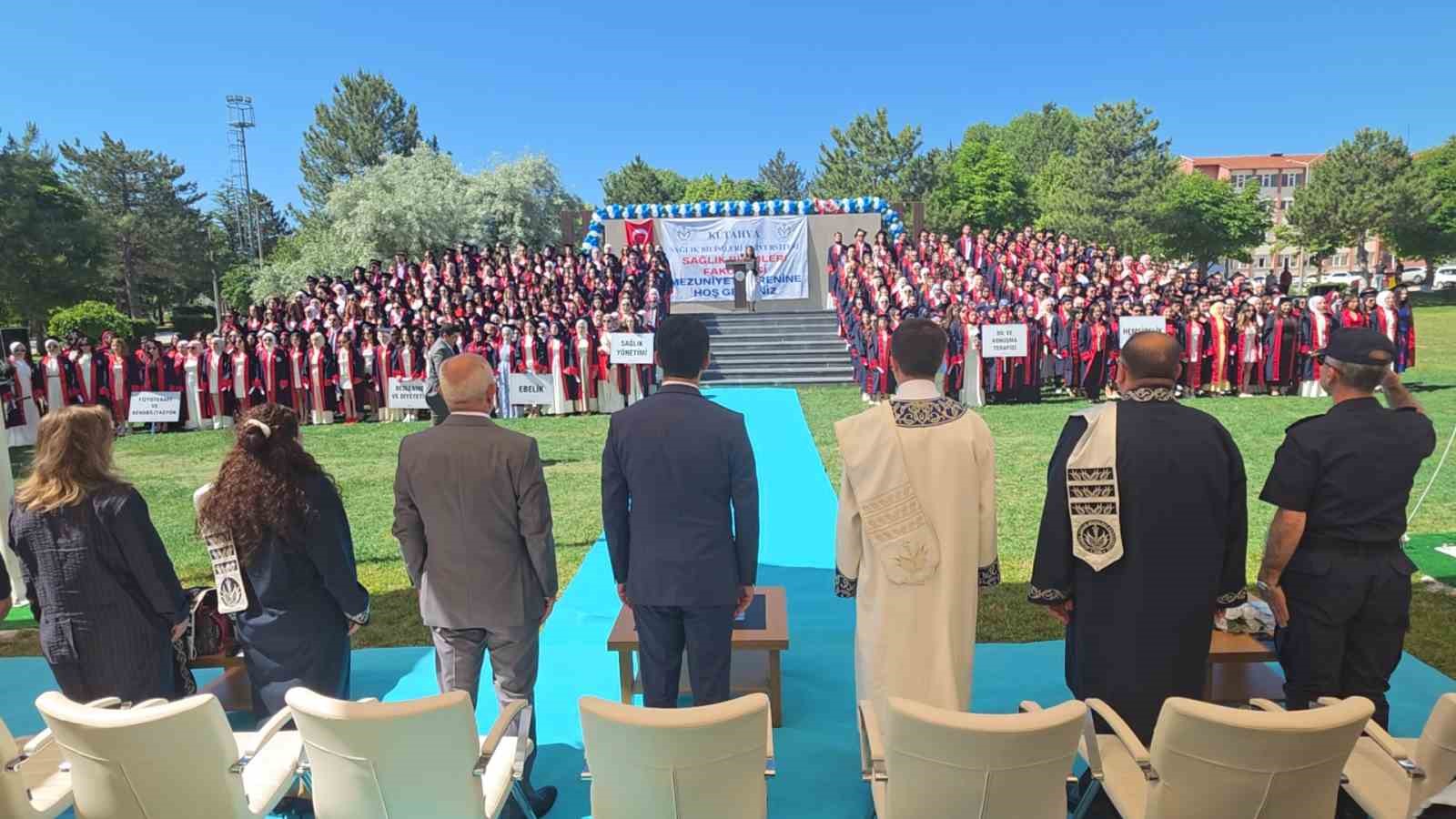 KÜTAHYA’DAN SAĞLIK ORDUSUNA 541 YENİ MEZUN