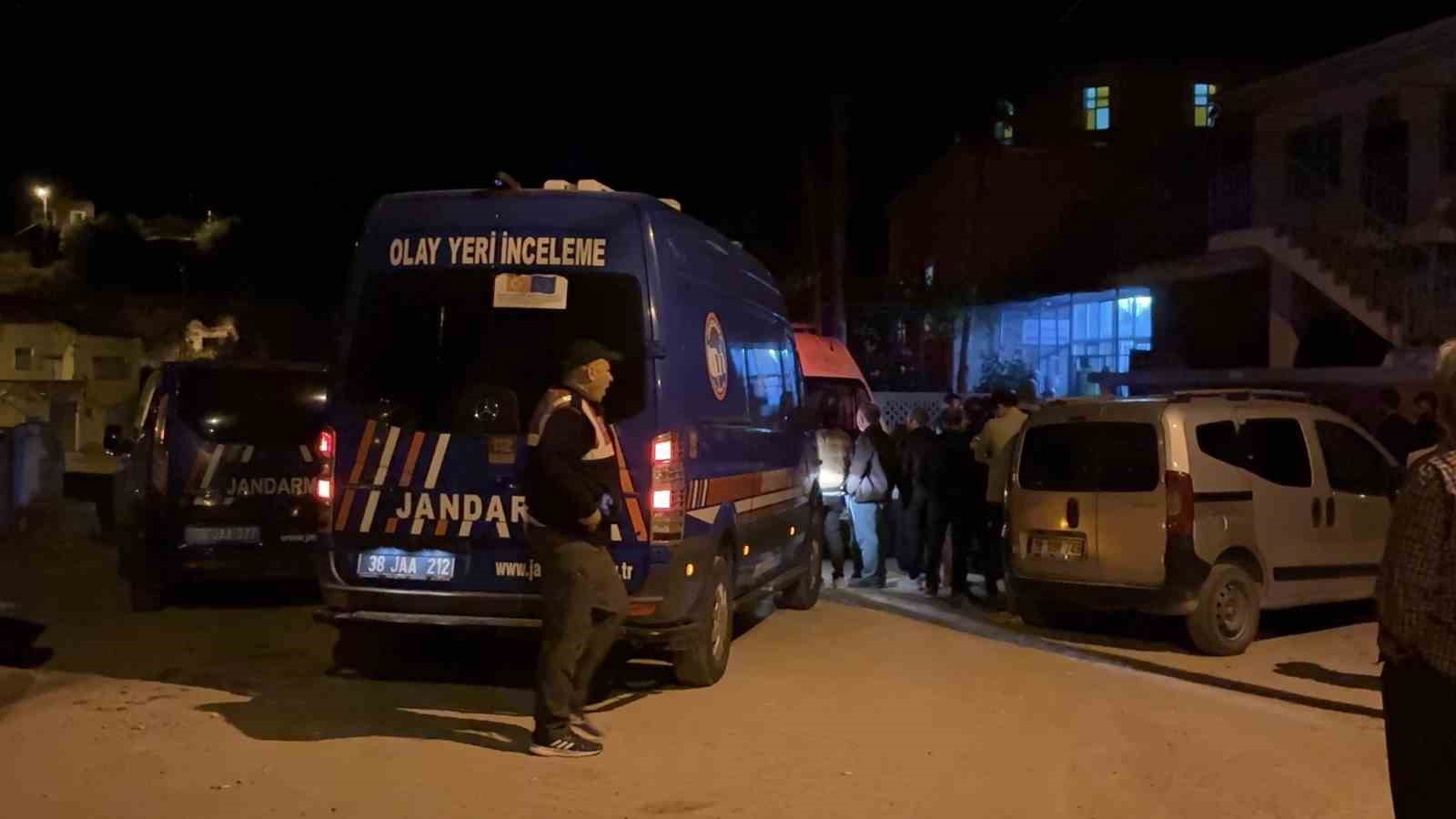 CAMİDE 2 KİŞİYİ BIÇAKLA ÖLDÜREN SALDIRGANIN ASIL HEDEFİ İMAMMIŞ