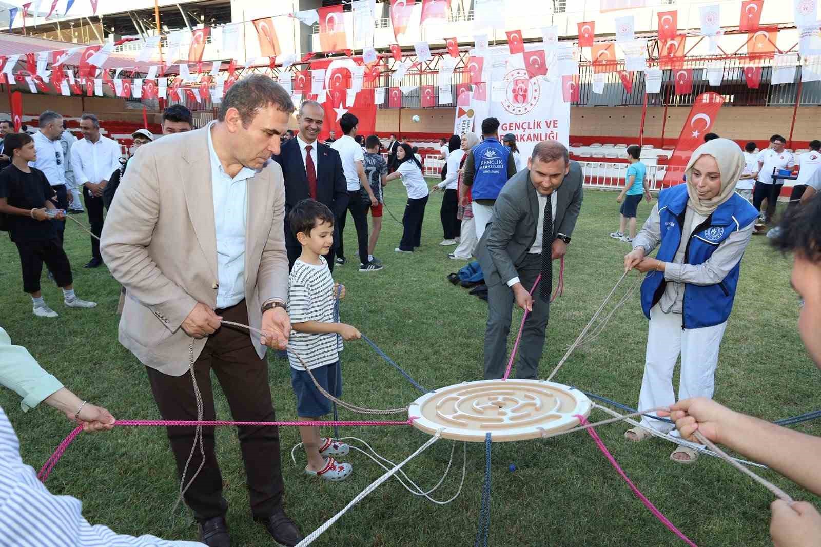KAHRAMANMARAŞ’TA YAZ SPOR OKULLARI 29 BRANŞTA KAPILARINI AÇTI