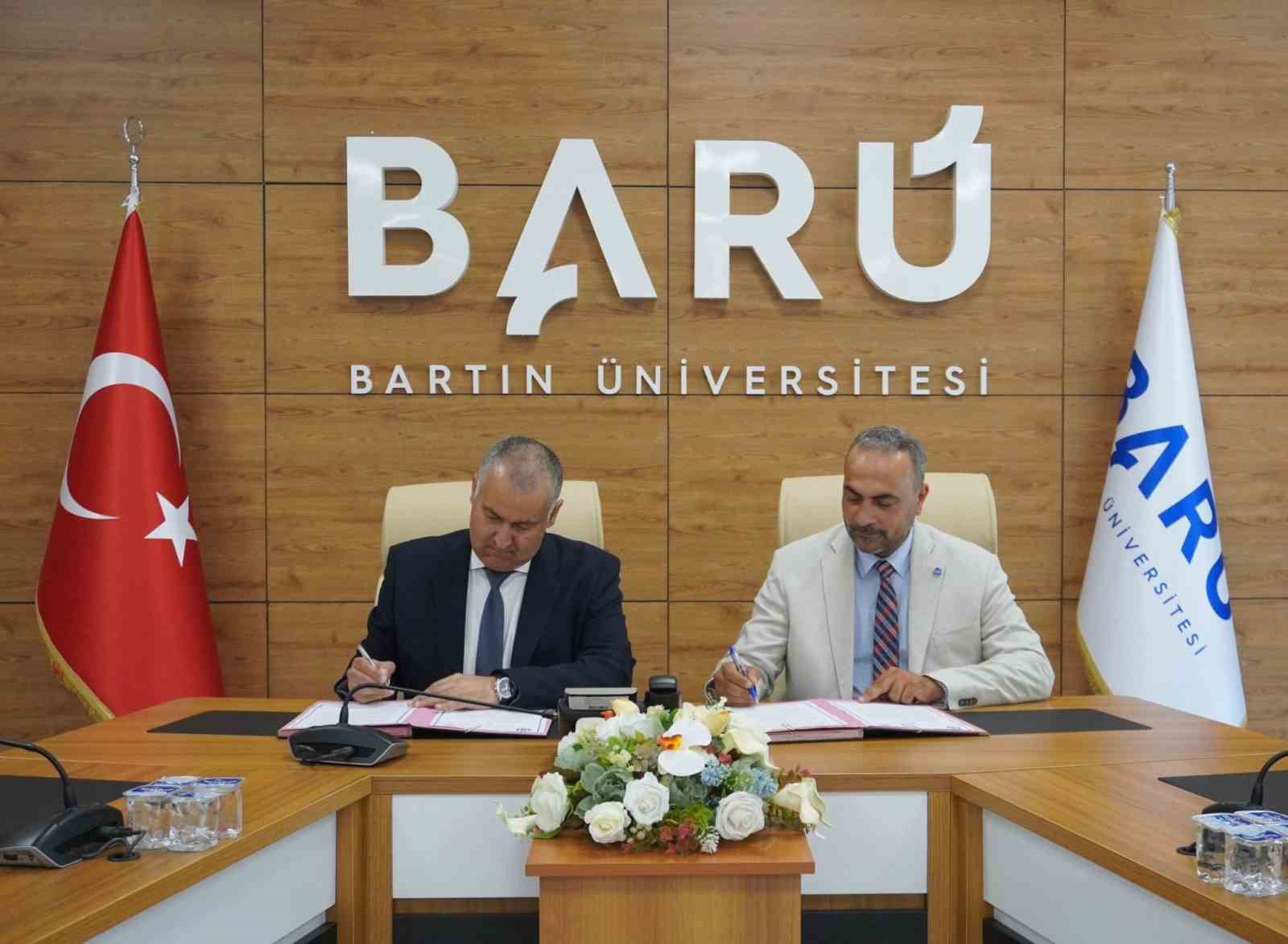 BARÜ İLE TODOR KABLESHKOV ULAŞTIRMA ÜNİVERSİTESİ ARASINDA PROTOKOL İMZALANDI
