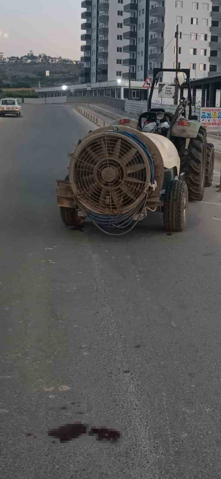 TRAKTÖRDEN DÜŞEN KADIN HAYATINI KAYBETTİ