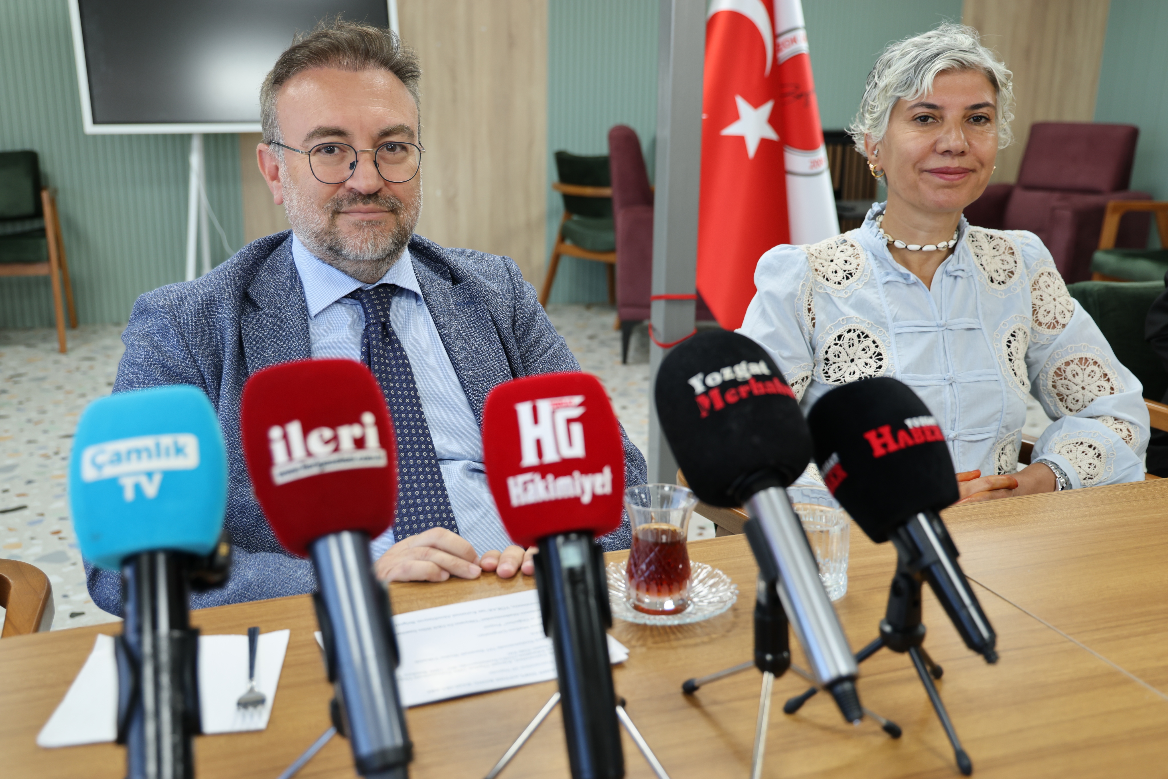 REKTÖR PROF. YAŞAR’DAN YEREL BASINA ÜNİVERSİTENİN İCRAATLARINI TANITIM TOPLANTISI