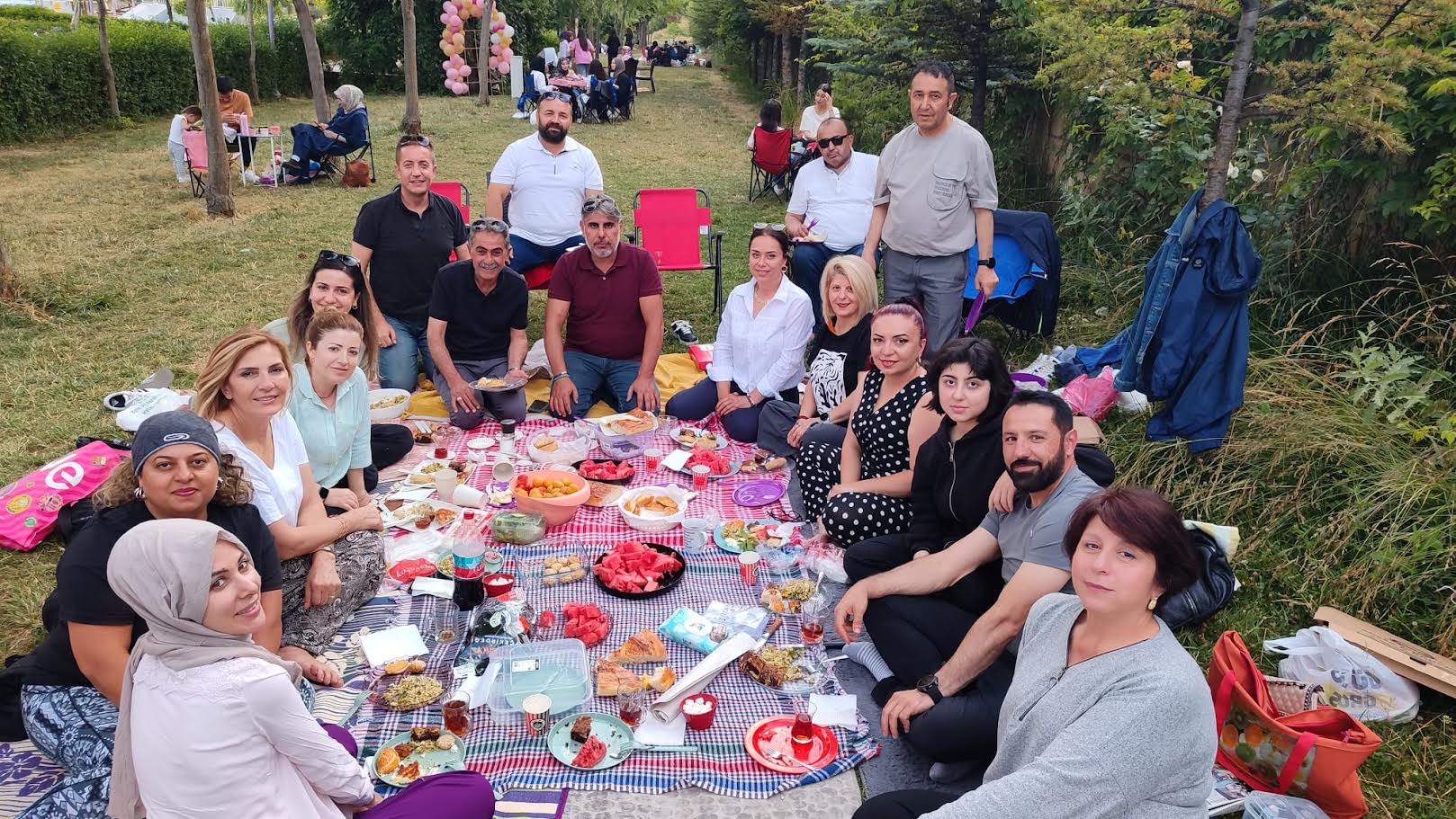 YODES EKİBİNDEN SPOR VADİSİNDE YER SOFRASINDA BULUŞMA YEMEĞİ