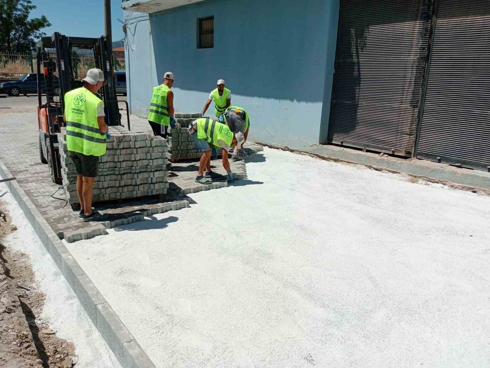GERMENCİK’TE ÜSTYAPI ÇALIŞMALARI BAŞLADI