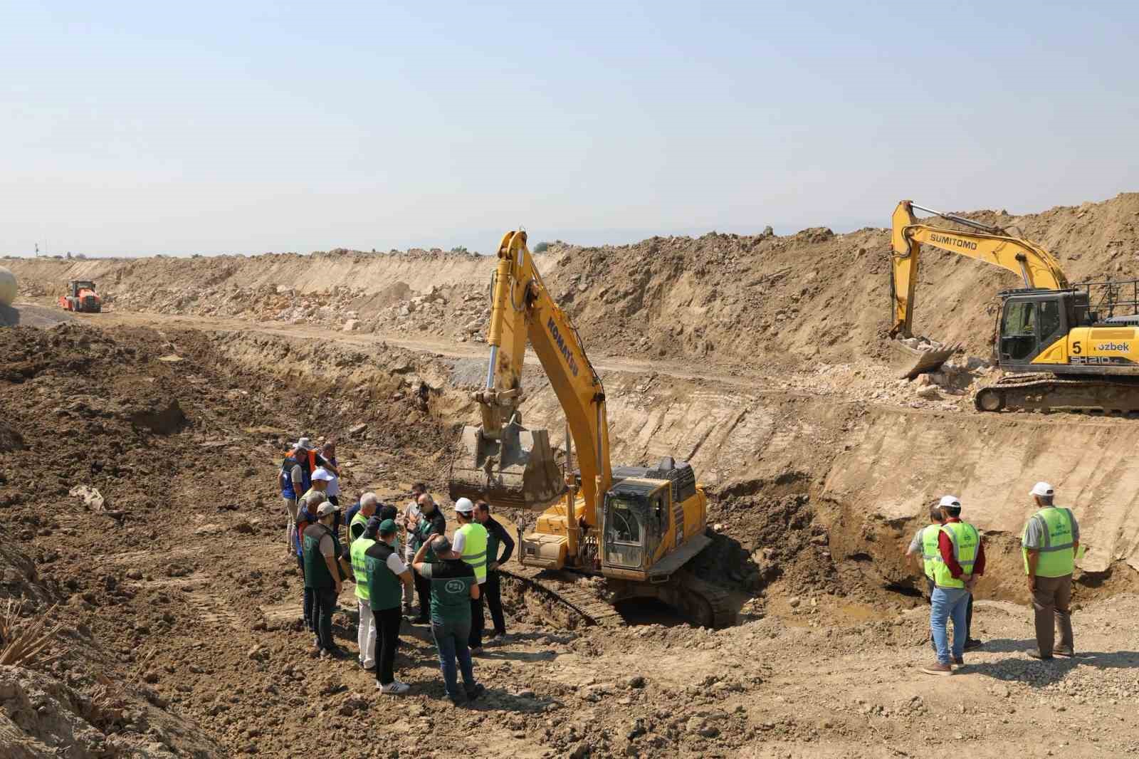 KOÇARLI’DA TARIM ARAZİLERİ TAŞKINDAN KORUNACAK