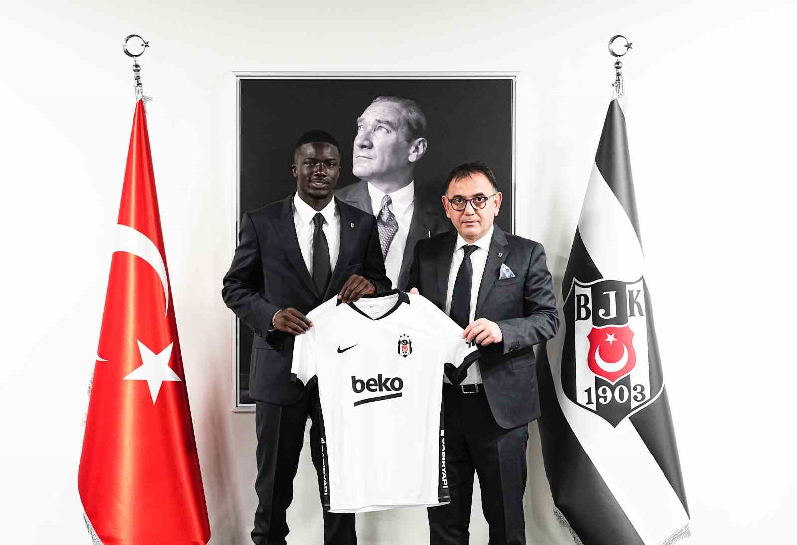 BEŞİKTAŞ, OUATTARA İLE 4 YILLIK SÖZLEŞME İMZALADI
