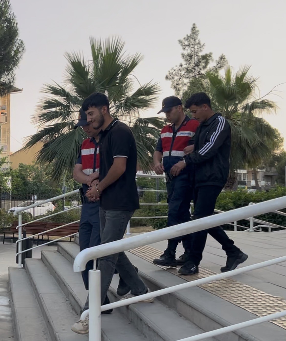 İZMİR’DEKİ 500 MİLYON LİRALIK BAHİS OPERASYONUNDA 2 TUTUKLAMA DAHA