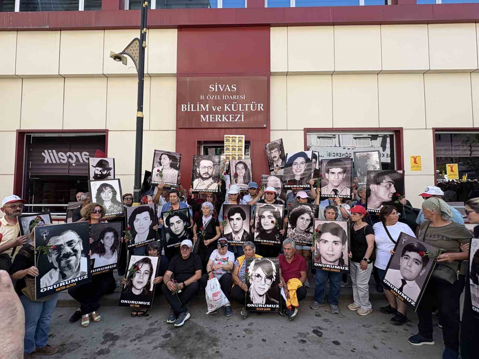 SİVAS OLAYLARINDA HAYATLARINI KAYBEDENLER ANILDI
