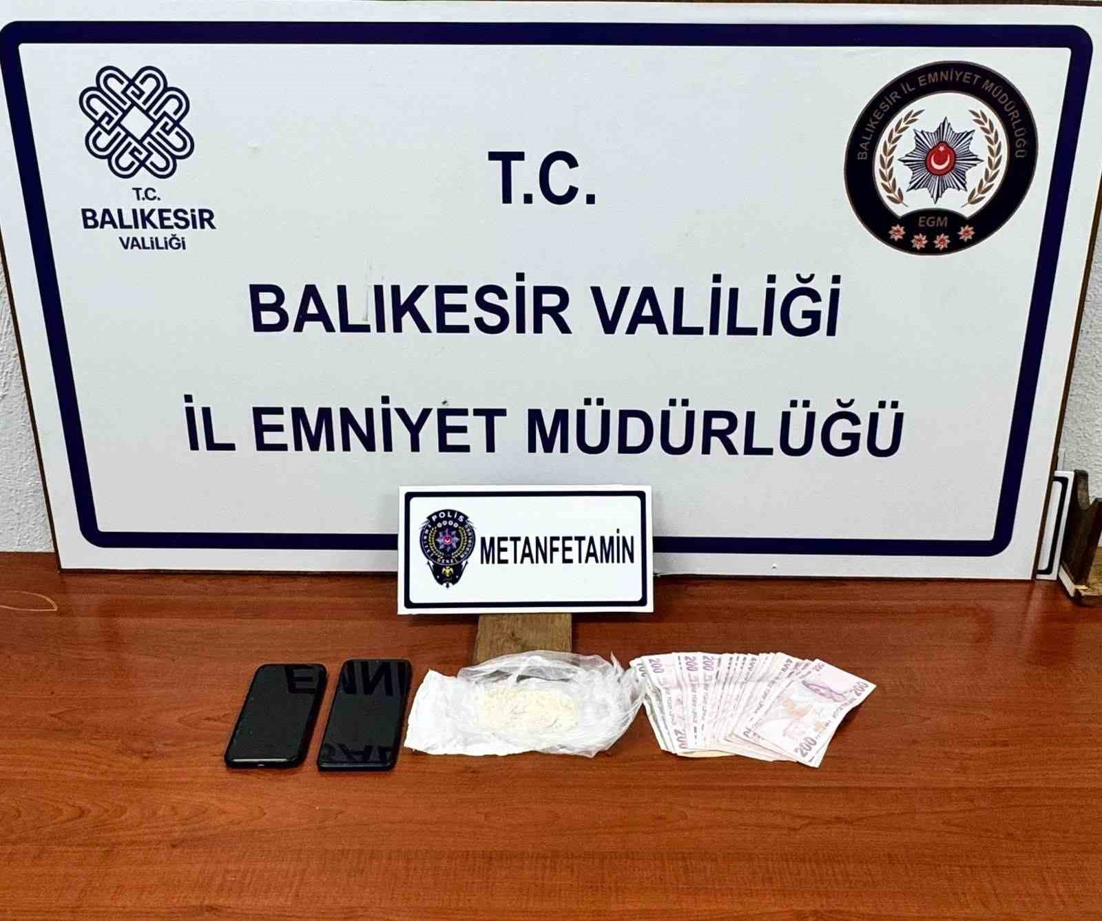 GÖNEN’DE UYUŞTURUCU OPERASYONU: 2 ŞÜPHELİ TUTUKLANDI