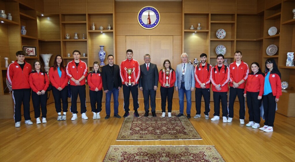 DPÜ HENTBOL TAKIMLARINDAN TÜRKİYE ŞAMPİYONASI’NDA BÜYÜK BAŞARI
