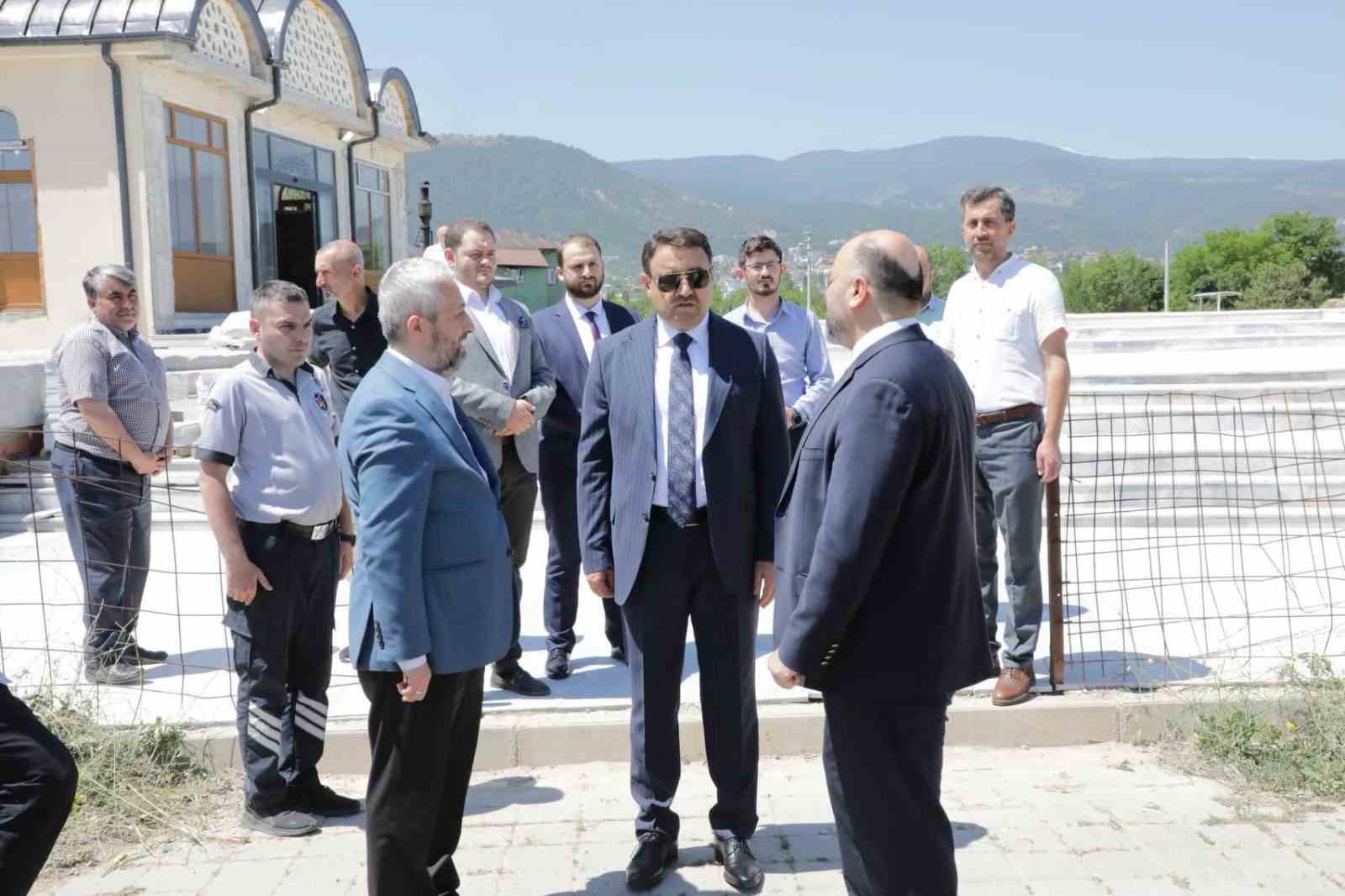 VALİ MUSA IŞIN, DİNİ İHTİSAS MERKEZİ CAMİİ İNŞAATINDA İNCELEMELERDE BULUNDU