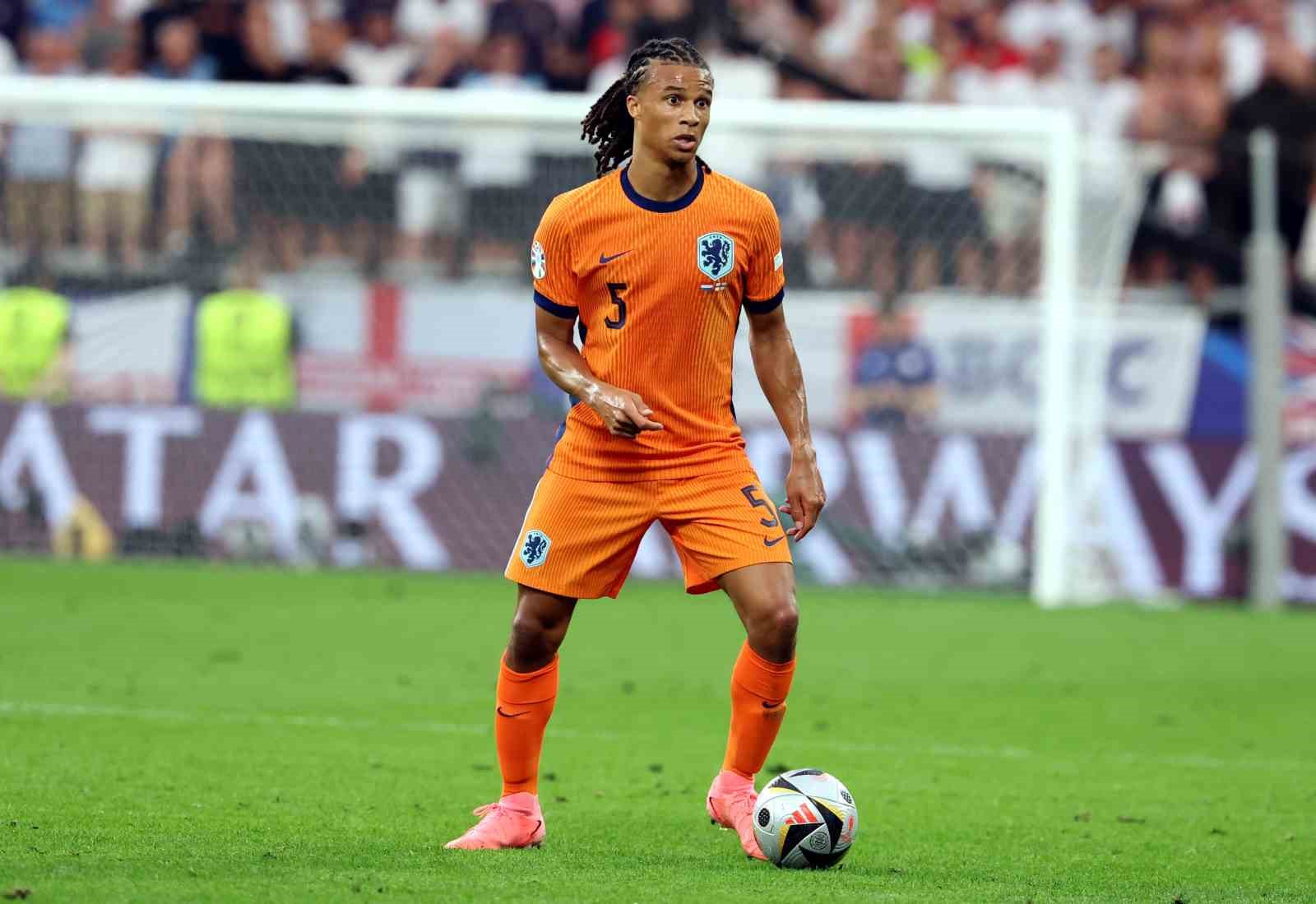 FENERBAHÇE, HOLLANDALI OYUNCU NATHAN AKE’Yİ TRANSFER ETTİ