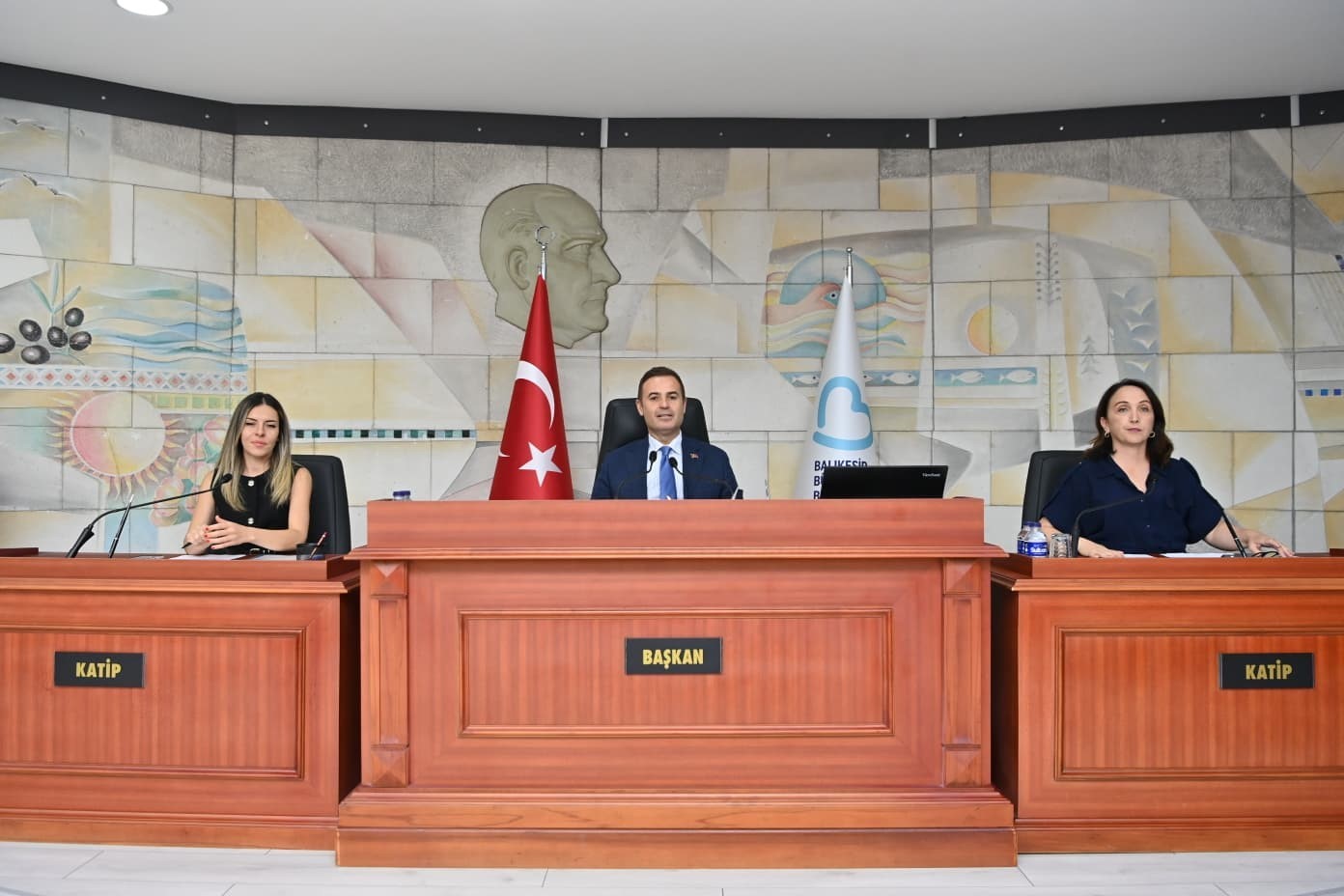 BAŞKAN AKIN’DAN SUYA YÜZDE 20 İNDİRİM MÜJDESİ