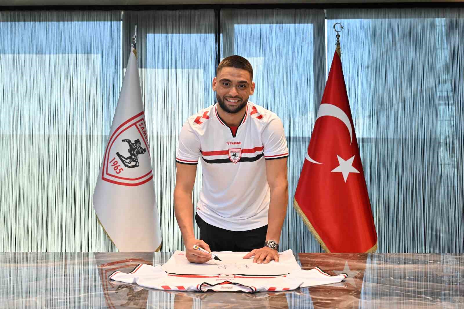 SAMSUNSPOR, BİLAL BAYAZIT’I KADROSUNA KATTI