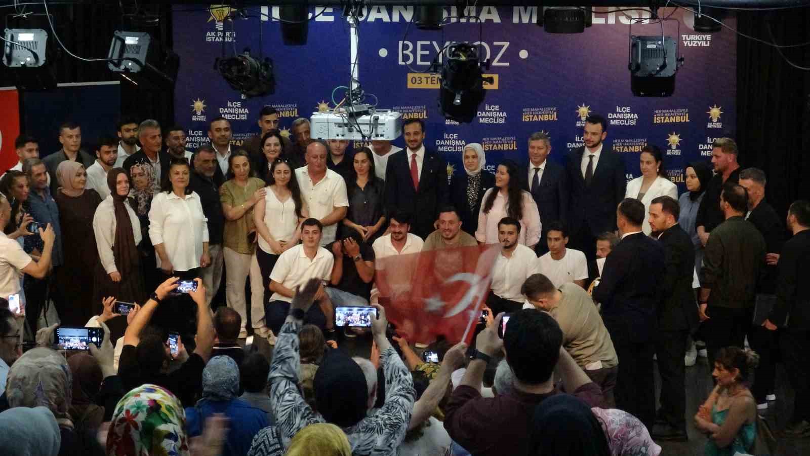 BEYKOZ’DA BAĞIMSIZ MECLİS ÜYESİ ESENGÜL YILMAZ GÜL, AK PARTİ’YE KATILDI