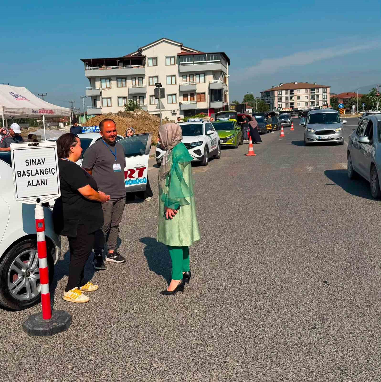SÜRÜCÜ ADAYLARI TERLEDİ