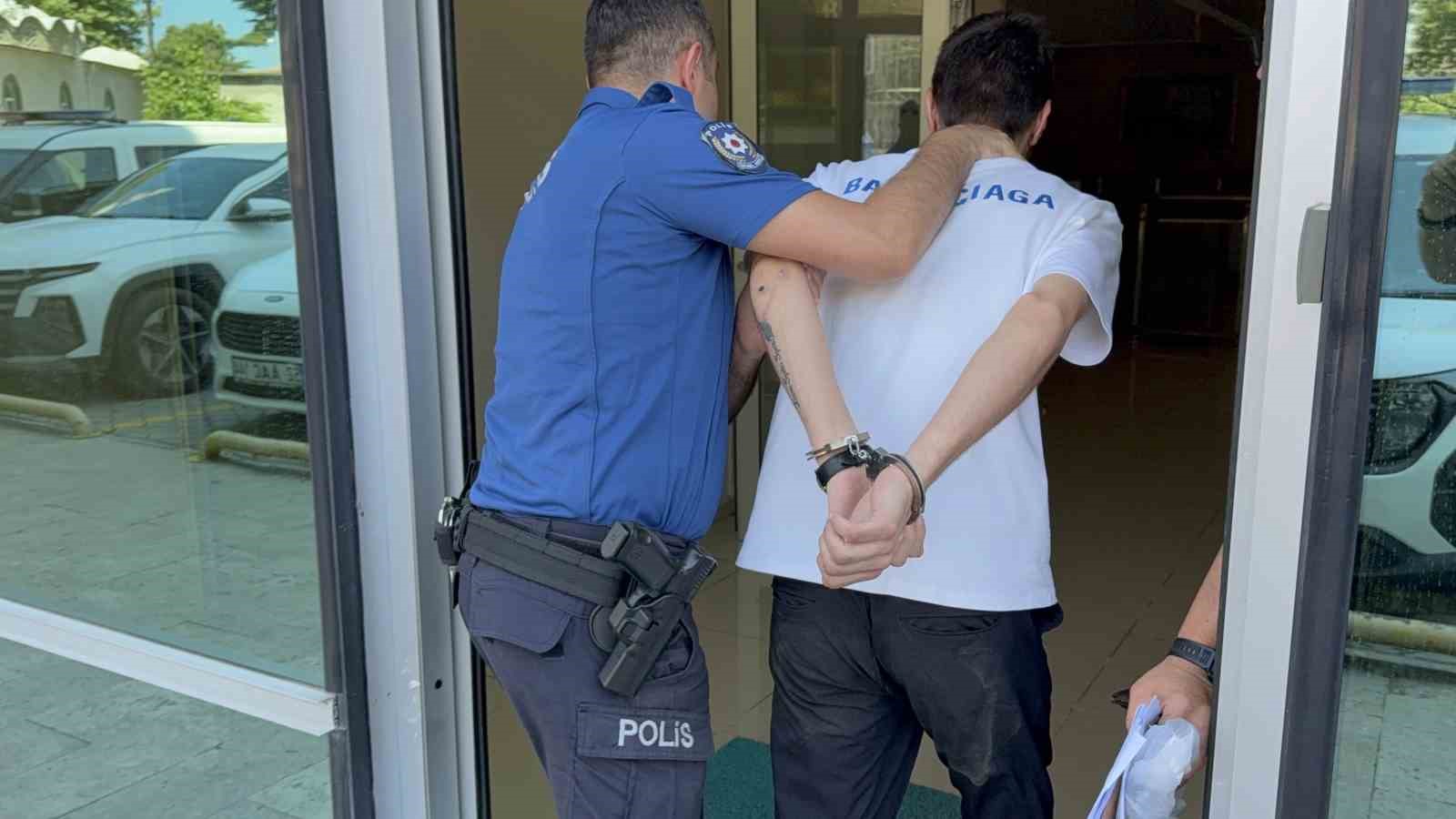 BIÇAKLI KAVGANIN ZANLISI ADLİYEYE SEVK EDİLDİ