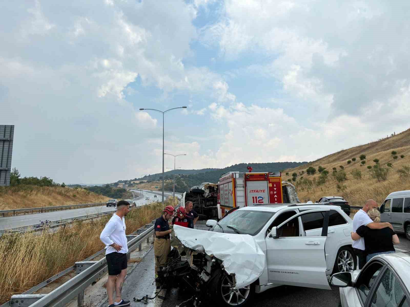 SUSURLUK’TA OTOYOLDA CİP İLE KAMYON ÇARPIŞTI: 1 YARALI