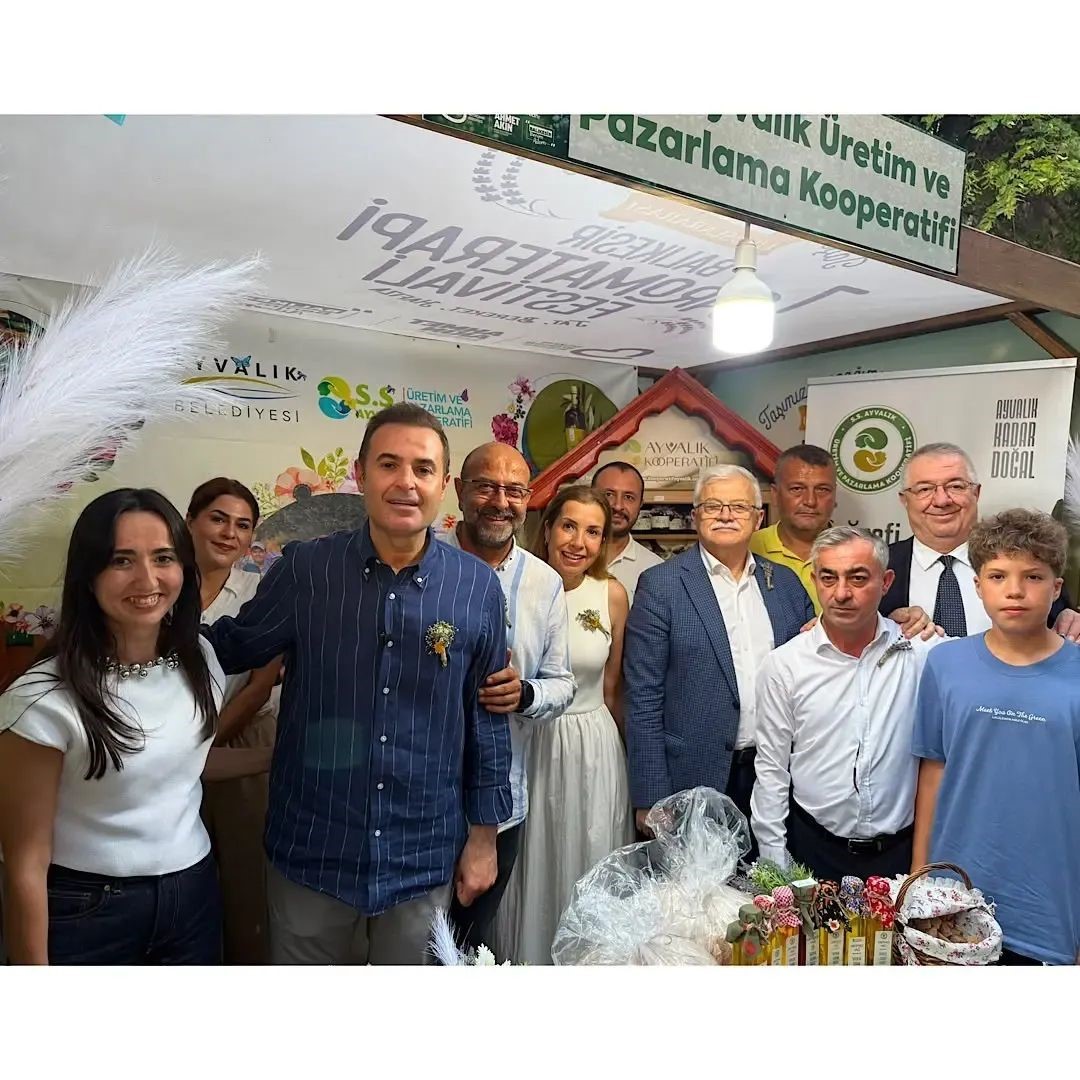 AYVALIK’IN YÖRESEL LEZZETLERİ 7. AROMATERAPİ FESTİVALİ’NDE BÜYÜK İLGİ GÖRDÜ