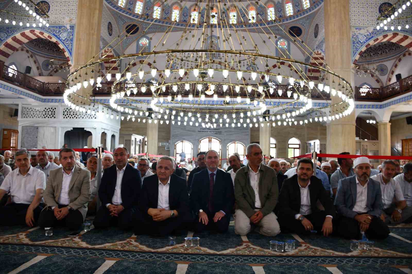 VEZİRKÖPRÜ’DE 23 HAFIZ İÇİN İCAZET TÖRENİ