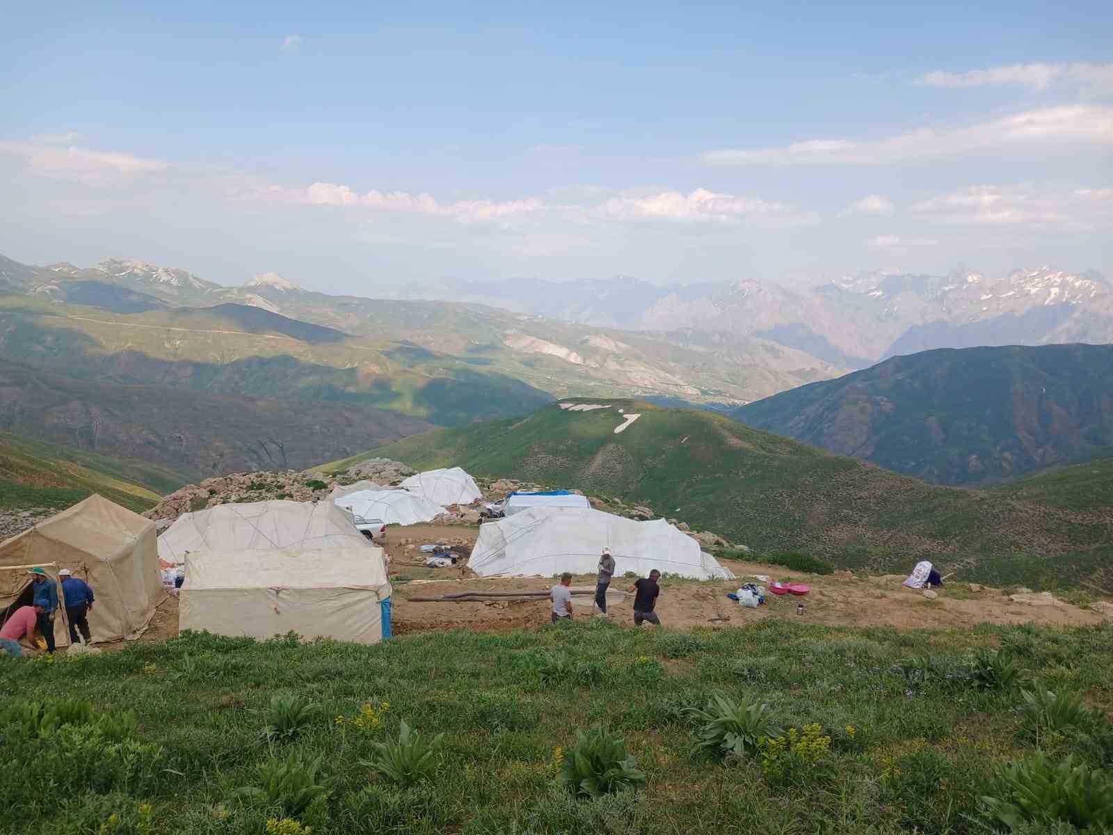 DURANKAYA YAYLALARINDA ÇADIRLAR KURULDU