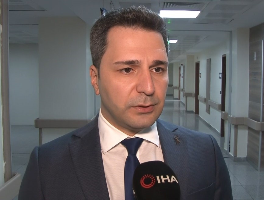 UZMANLARDAN ’DIŞ KULAK YOLU ENFEKSİYONU’ UYARISI: "BAŞVURULARI 2-3 KAT ARTIRDIĞINI GÖRÜYORUZ"